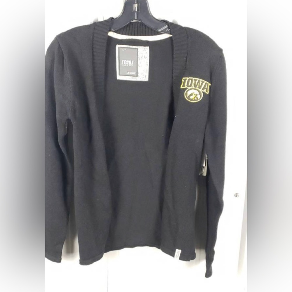 NWOT Ladies Iowa Ladies cardigan Sweater size S